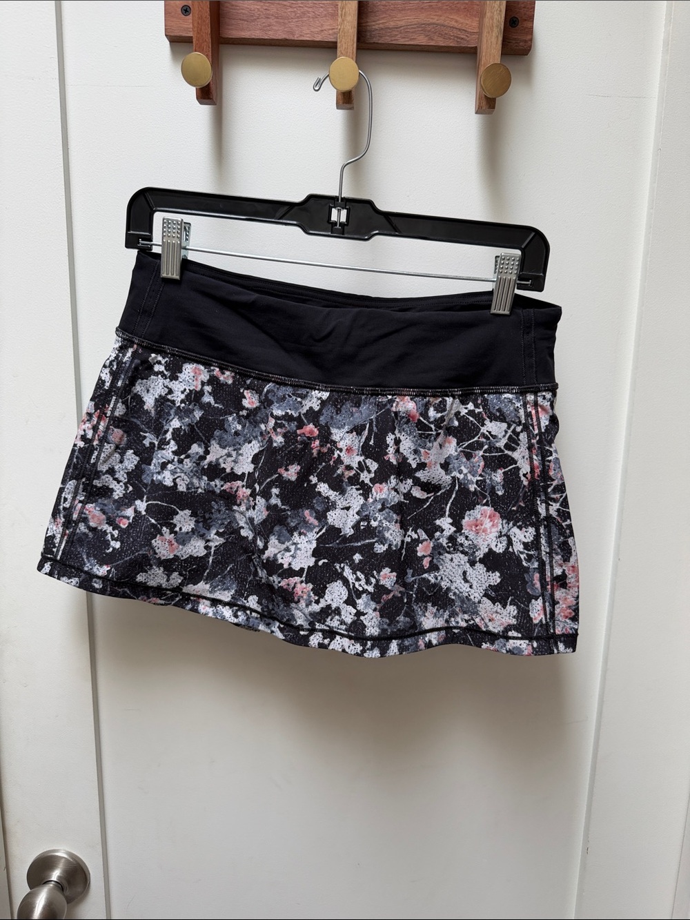 lululemon athletica Black Floral Workout Skort with Pink Accents